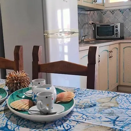 Antonio Rose Garden Apartment *